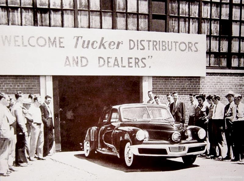 Preston Tucker eventually had 2000 or so dealer franchises signed on. That's nearly twice as many dealers as Ford lined up ten years later to sell the Edsel