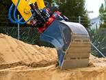 Review: Rototilt tiltrotor excavator attachment