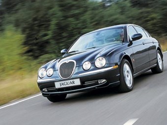 Jaguar S-type 4.2 luxury: Future classic