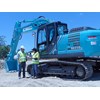 Aaron Lubbers from Kobelco dealer BrisVegas Machinery and reviewer Ron Horner discuss the merits of the Kobelco SK210LC-10 excavator.