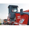 Because the cabin can move out over the right and left zero-clearance sides of the machine and rotate through 110 degrees in all positions, the operator of the W 210i has an unobstructed view of the work area, even when traveling in reverse.