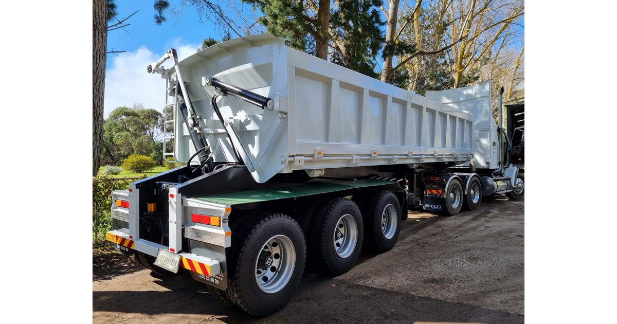 2023 ULTIMATE TRI AXLE SIDE TIPPER BST24 for sale