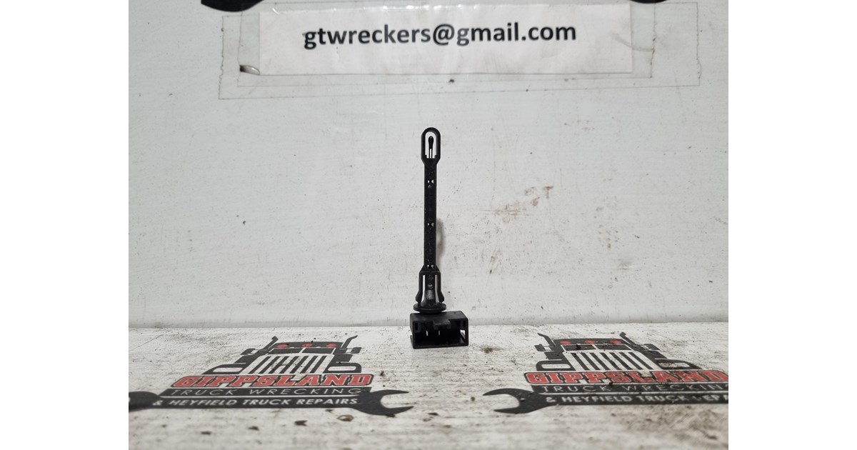 SCANIA TEMPERATURE SENSOR REPLACES SCANIA 1422594 for sale