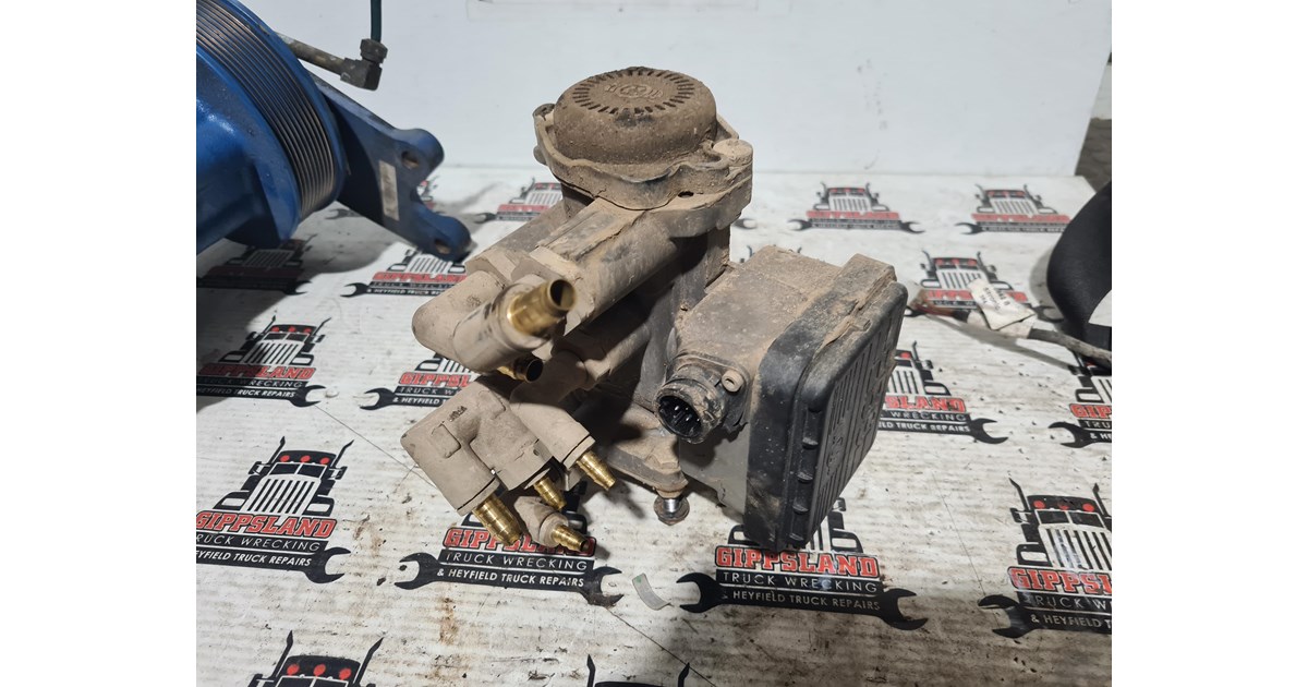 VOLVO TRAILER CONTROL MODULE KNORR BREMSE 21122037 21122037 for sale