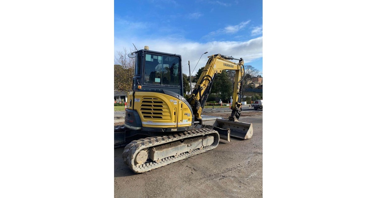 2017 YANMAR VIO55 for sale