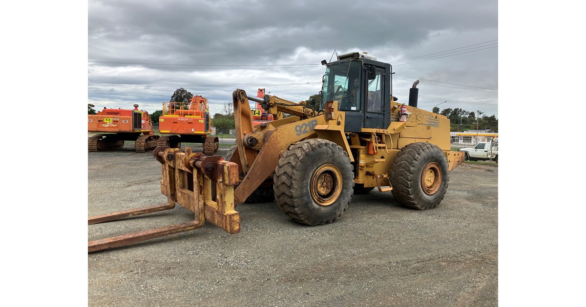 CASE 921B for sale