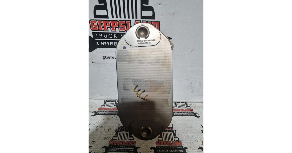 DETROIT DD15 OIL COOLER CORE A4721800965 A4721800965 for sale