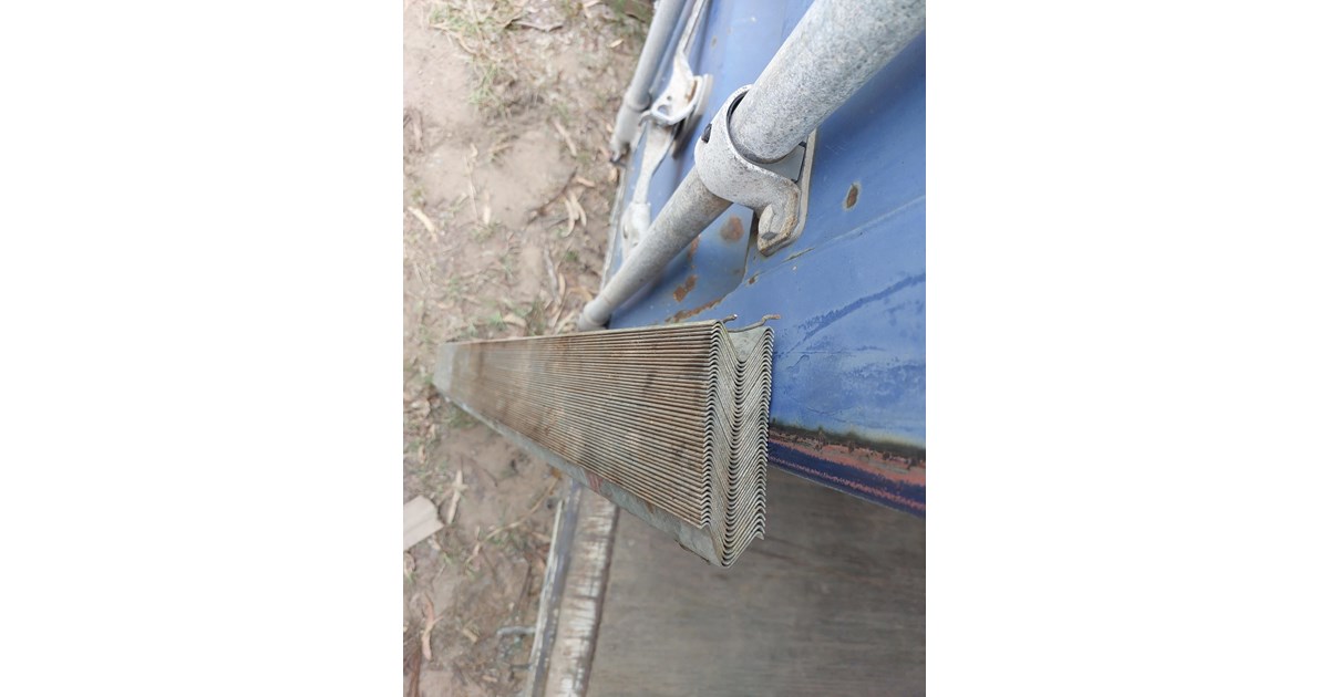 FENCE DROPPERS V TYPE FENCE DROPPERS for sale