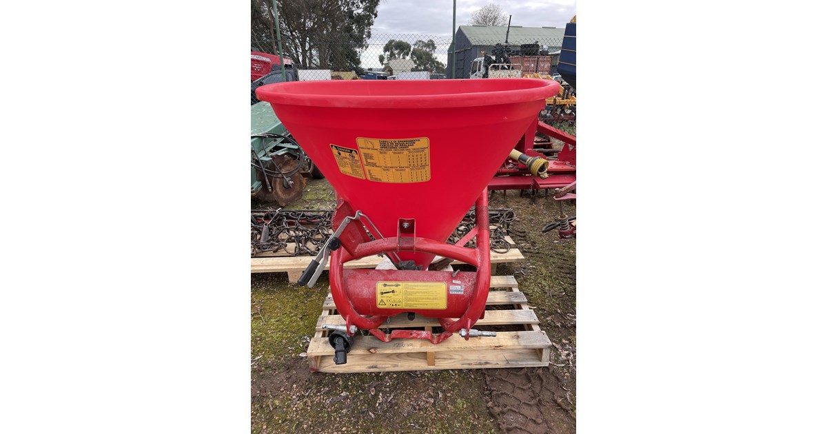 SILVAN 500 SUPER SPREADER. for sale
