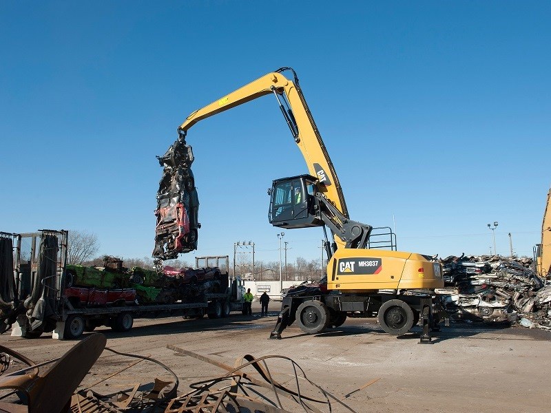 Cat Launches MH3037 Wheeled Materials Handler