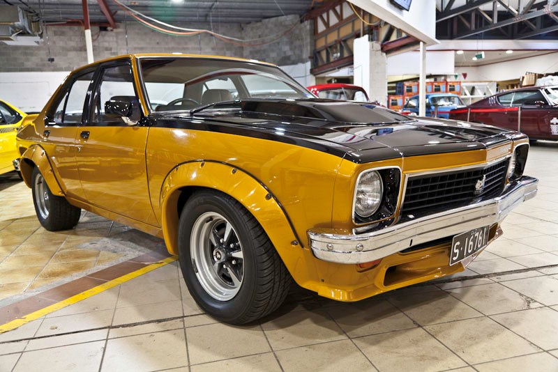 Lloyds Classic Auto Auction