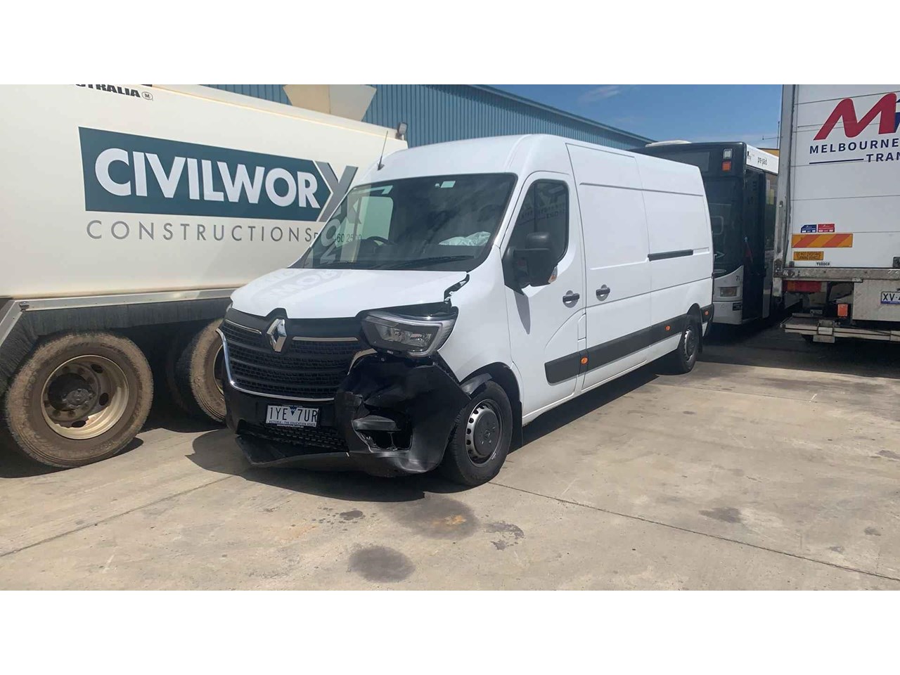 Renault Master Pallet Freezer With Electric Stand By For Sale