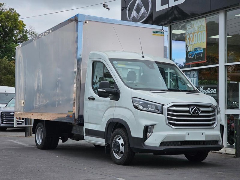 2023 LDV DELIVER 9