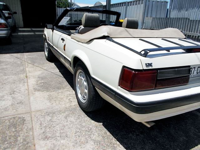 ford mustang 909837 008