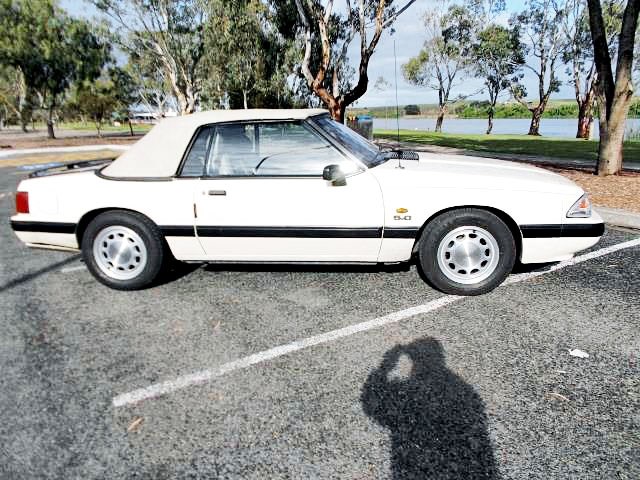 ford mustang 930257 012