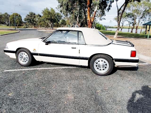 ford mustang 930257 002
