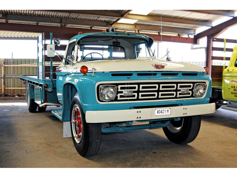 ford f600 975049 004