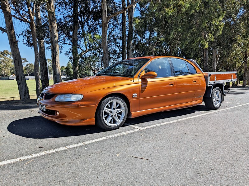 holden commodore ss 977946 009