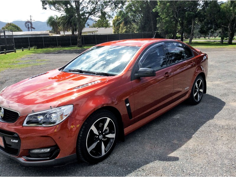 holden commodore ss 977801 010