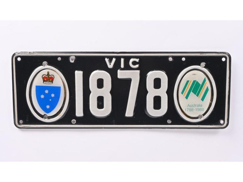 number plates bicentennial 977856 001
