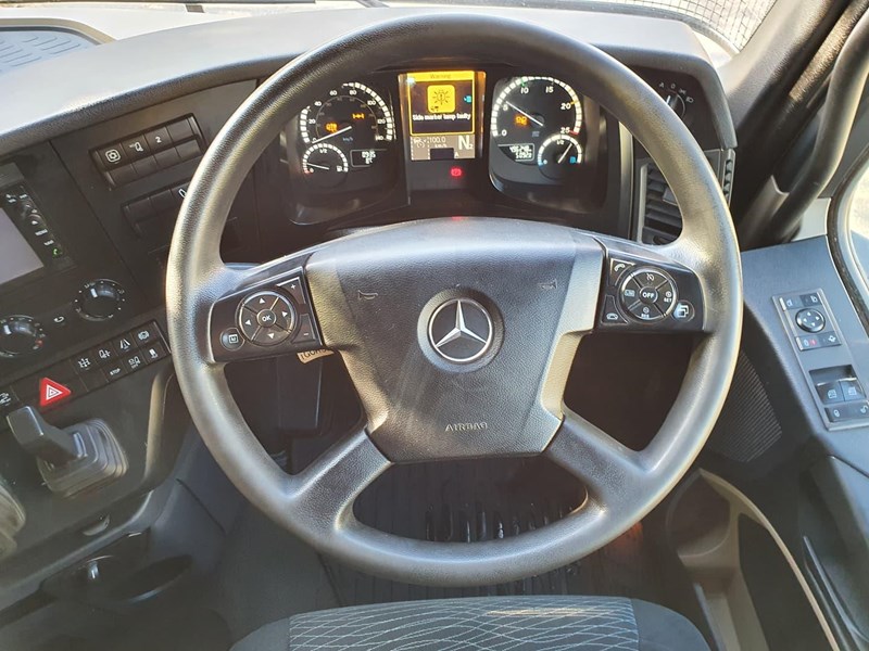 mercedes-benz actros 849409 031