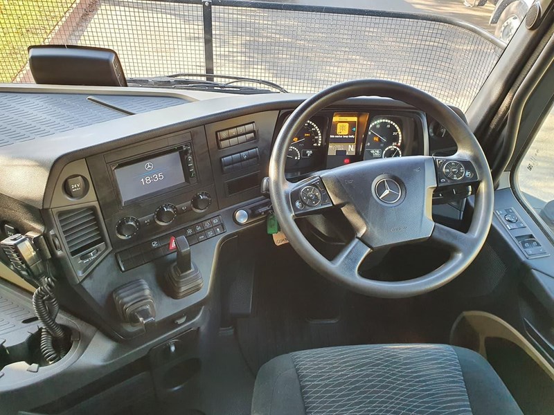 mercedes-benz actros 849409 025