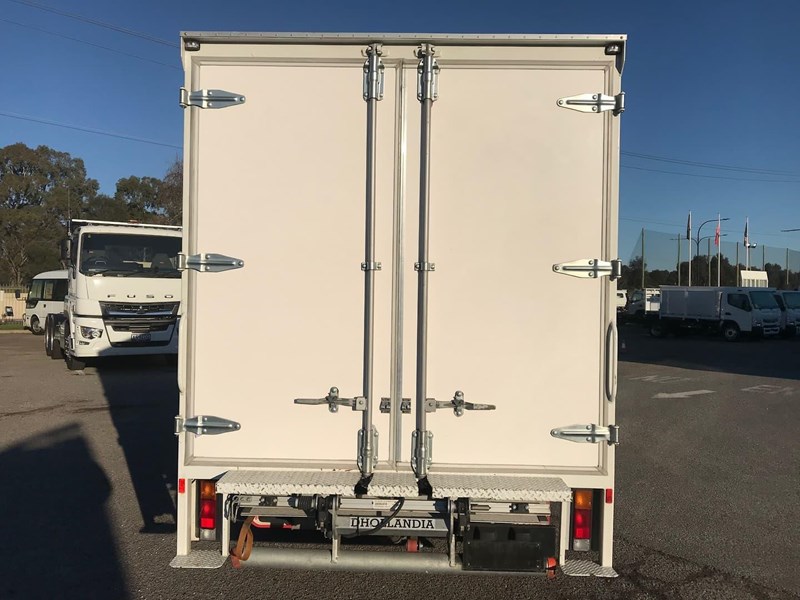 fuso canter 860310 007