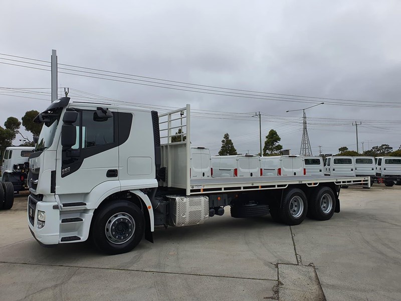 iveco stralis x-way 825203 045