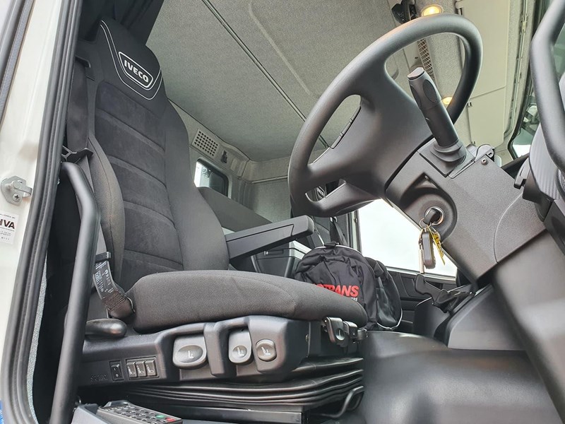 iveco stralis x-way 825203 029