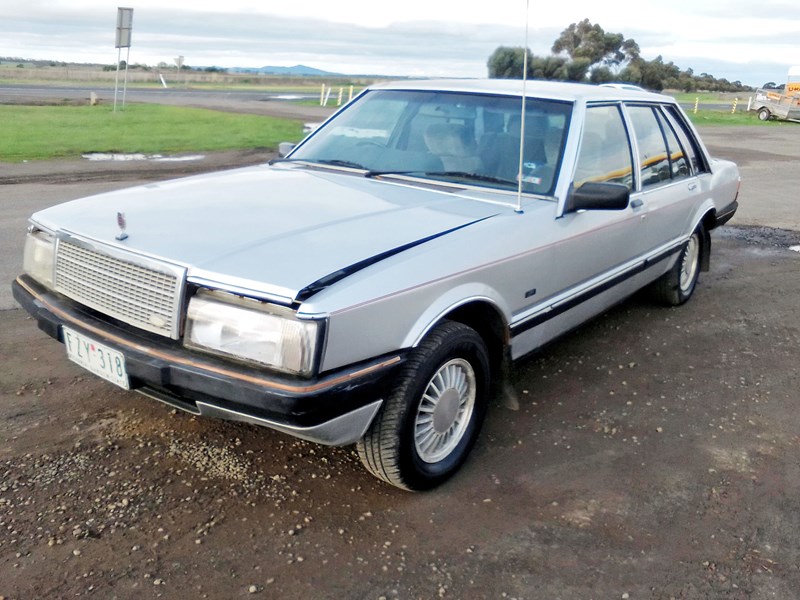 ford fairlane 856263 001