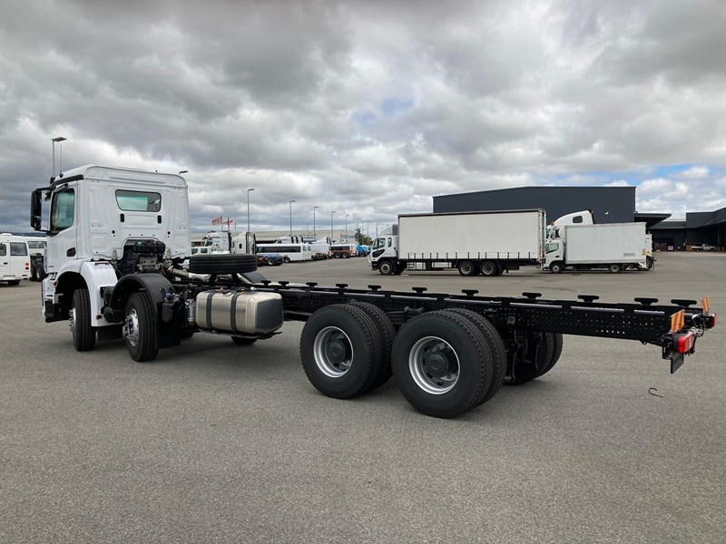 mercedes-benz arocs 4846 845206 013