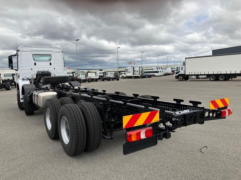 mercedes-benz arocs 4846 845206 015