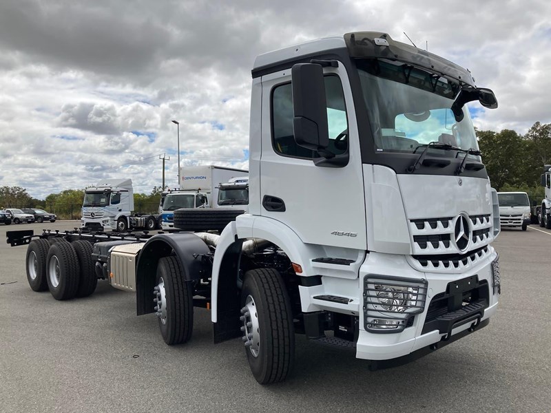mercedes-benz arocs 4846 845206 001