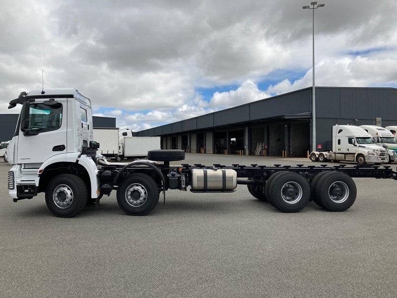 mercedes-benz arocs 4846 845206 011