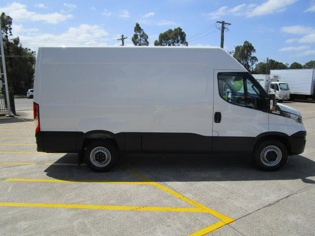iveco daily 35s13 832990 015
