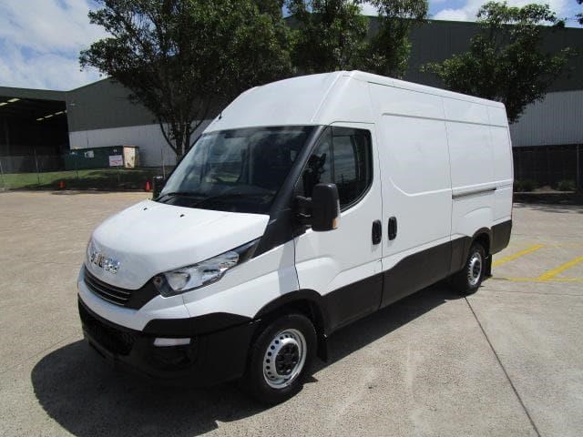 iveco daily 35s13 832990 005