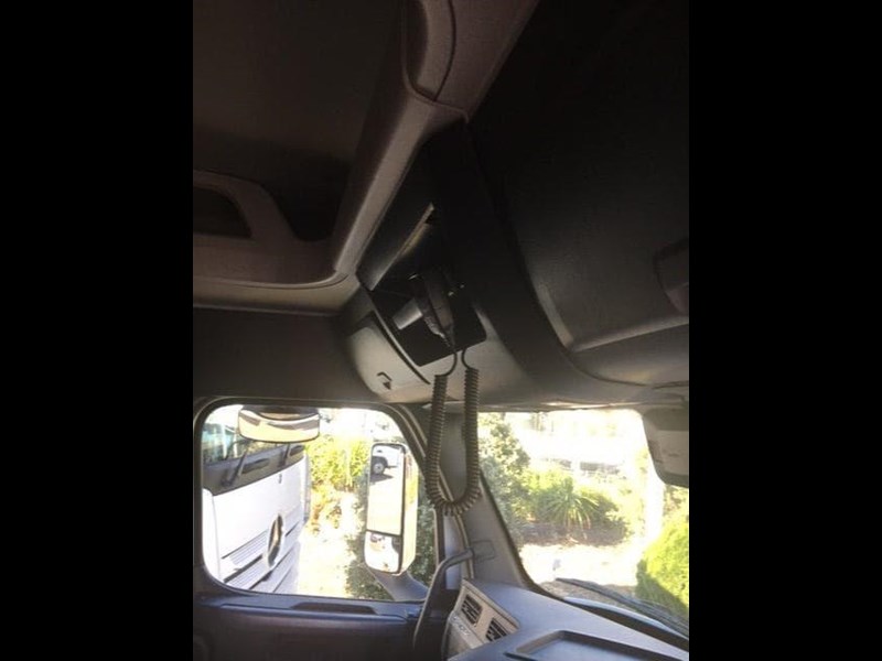 freightliner cascadia 850794 029
