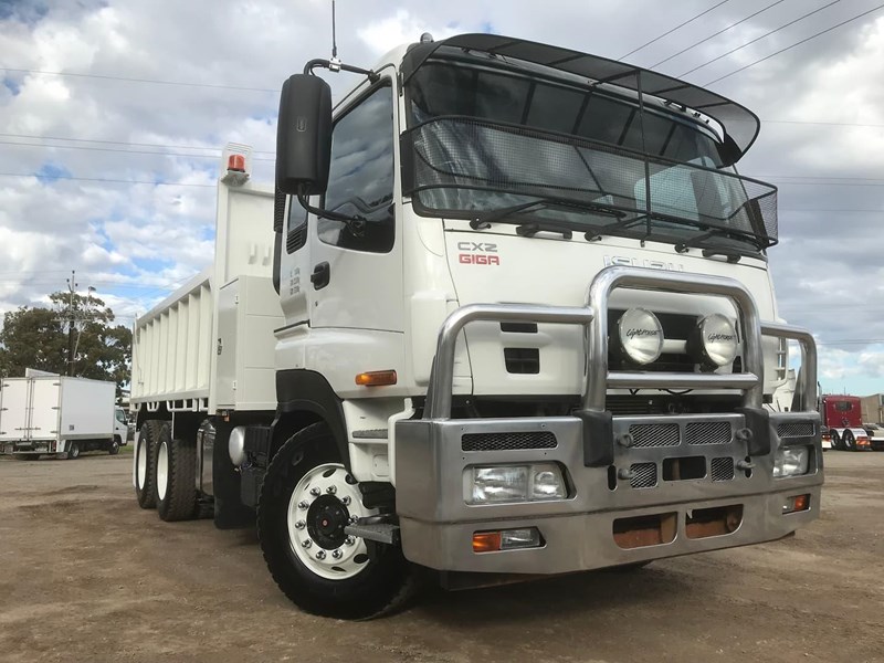 isuzu giga cxz 854696 001