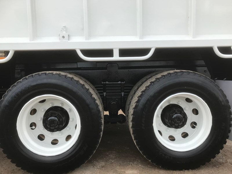 isuzu giga cxz 854696 043