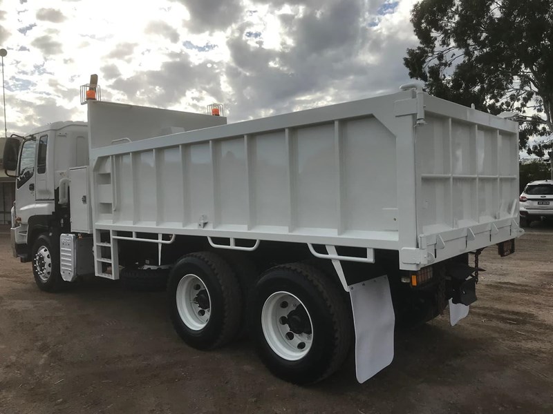 isuzu giga cxz 854696 049