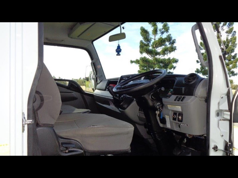 fuso canter fg 858995 033