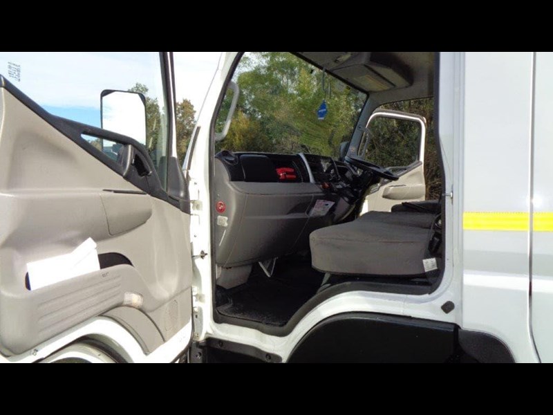 fuso canter fg 858995 043