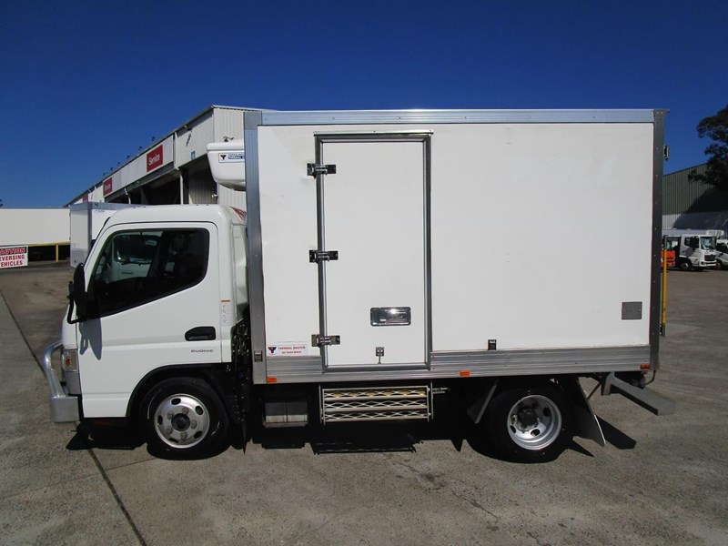 fuso canter 515 858870 007