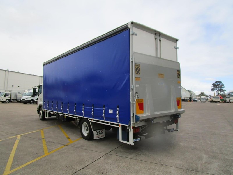isuzu fsr850 long 855044 009