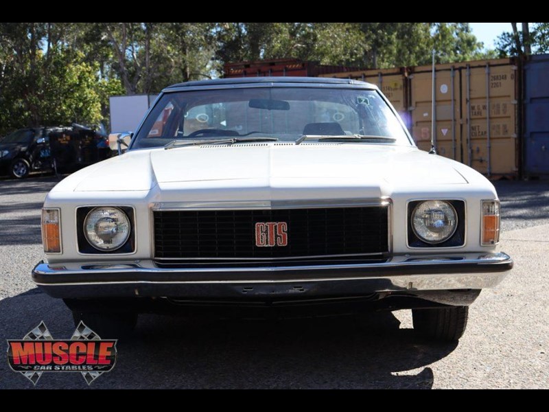 holden monaro 862843 005