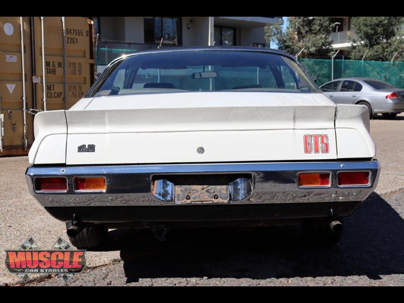 holden monaro 862843 011