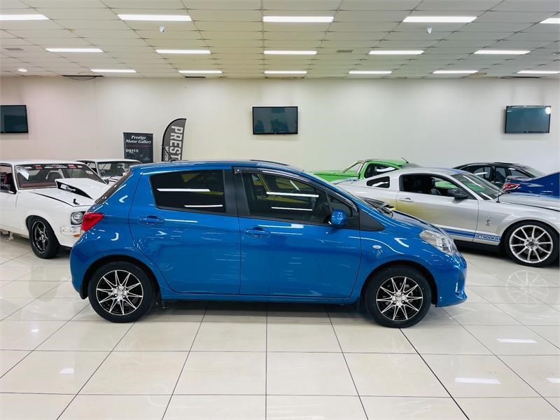 toyota yaris 862846 005