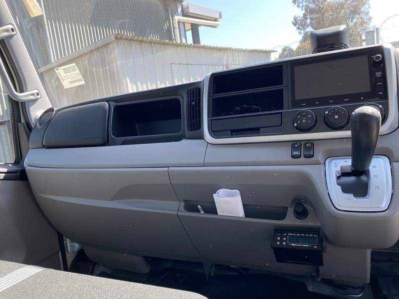 fuso canter 859982 029