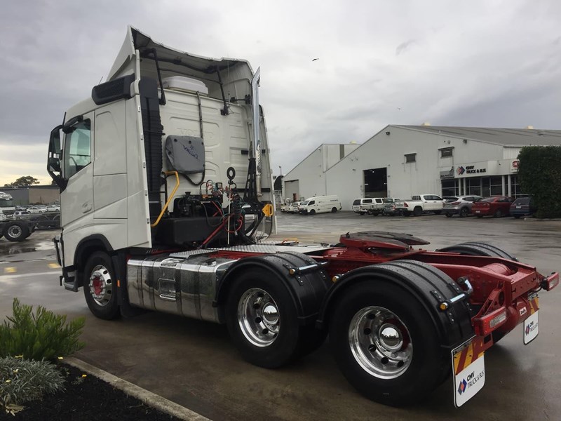 volvo fh13 844925 051