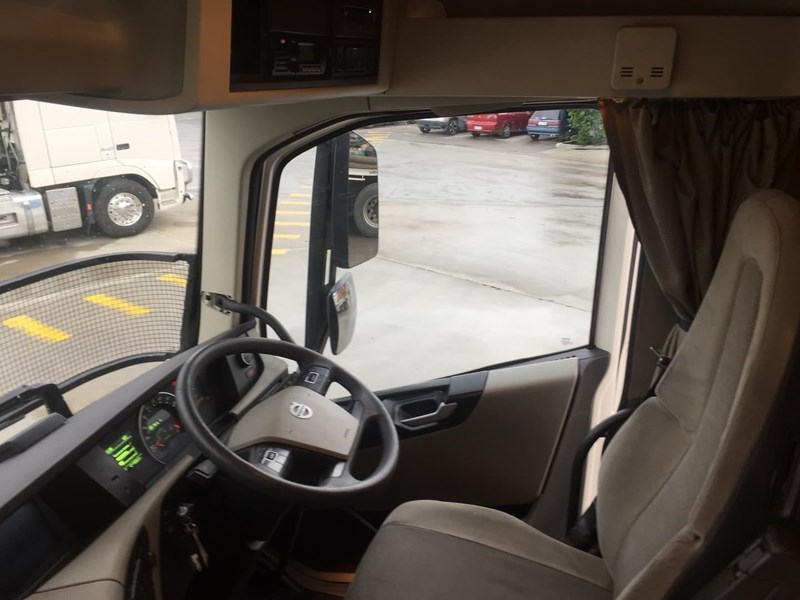 volvo fh13 844925 027